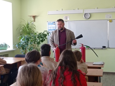 Работники БРО ВДПО провели мероприятия в День рождения огнетушителя