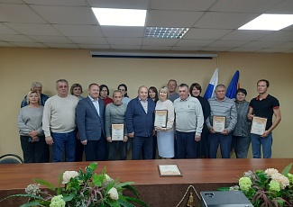 Награждение победителя Всероссийского смотра-конкурса на звание «Лучший участок по техническому обслуживанию, ремонту и переза-рядке огнетушителей регионального (местного) отделения ВДПО»